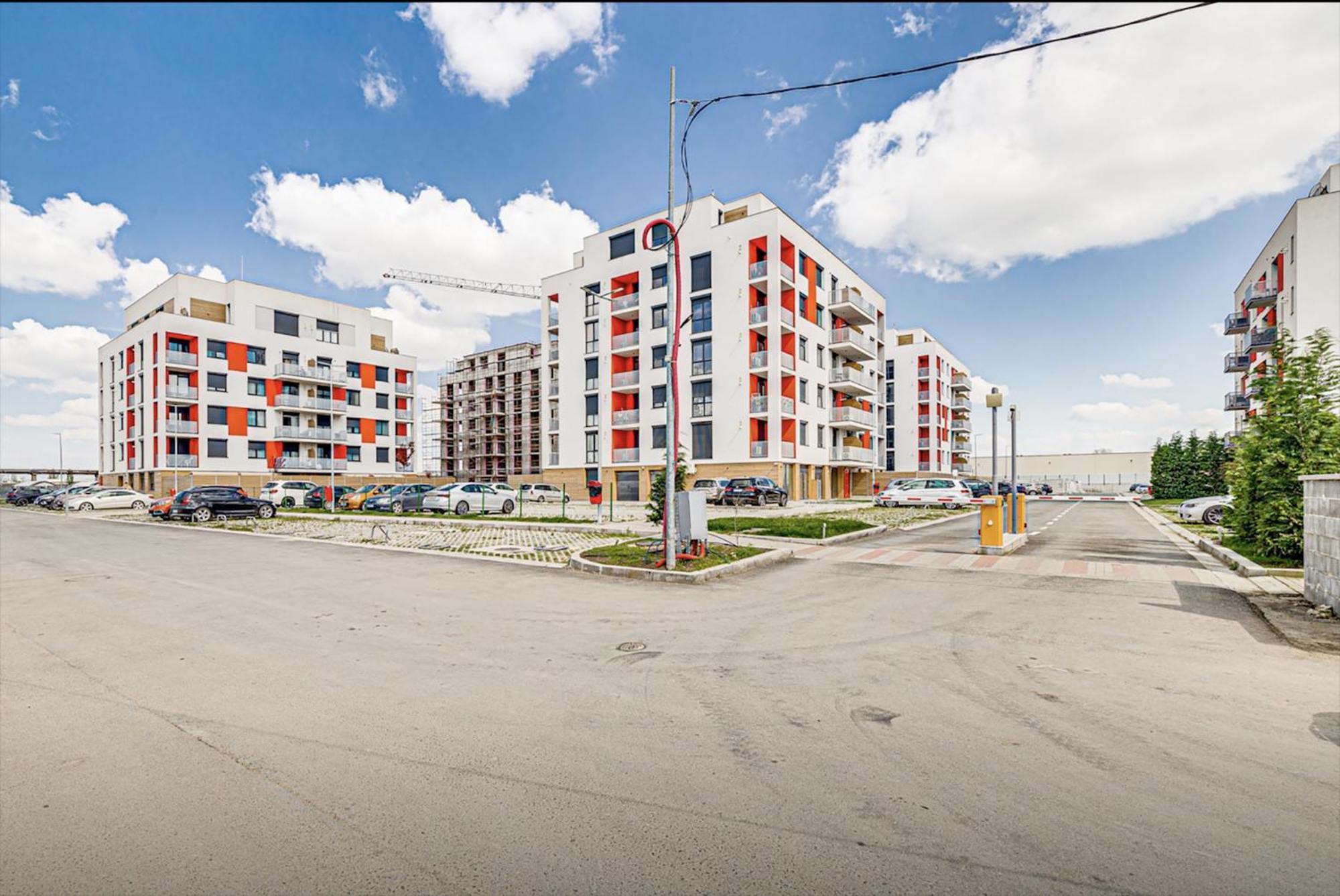 Elegant Apartment Near Afi & Atrium Mall Arad Exterior photo